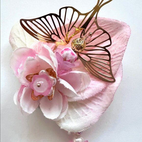 Artist Made MYSTICAL White Pink Fairy Party Festival Flower Hair Clip Tassel - Picture 3 of 7